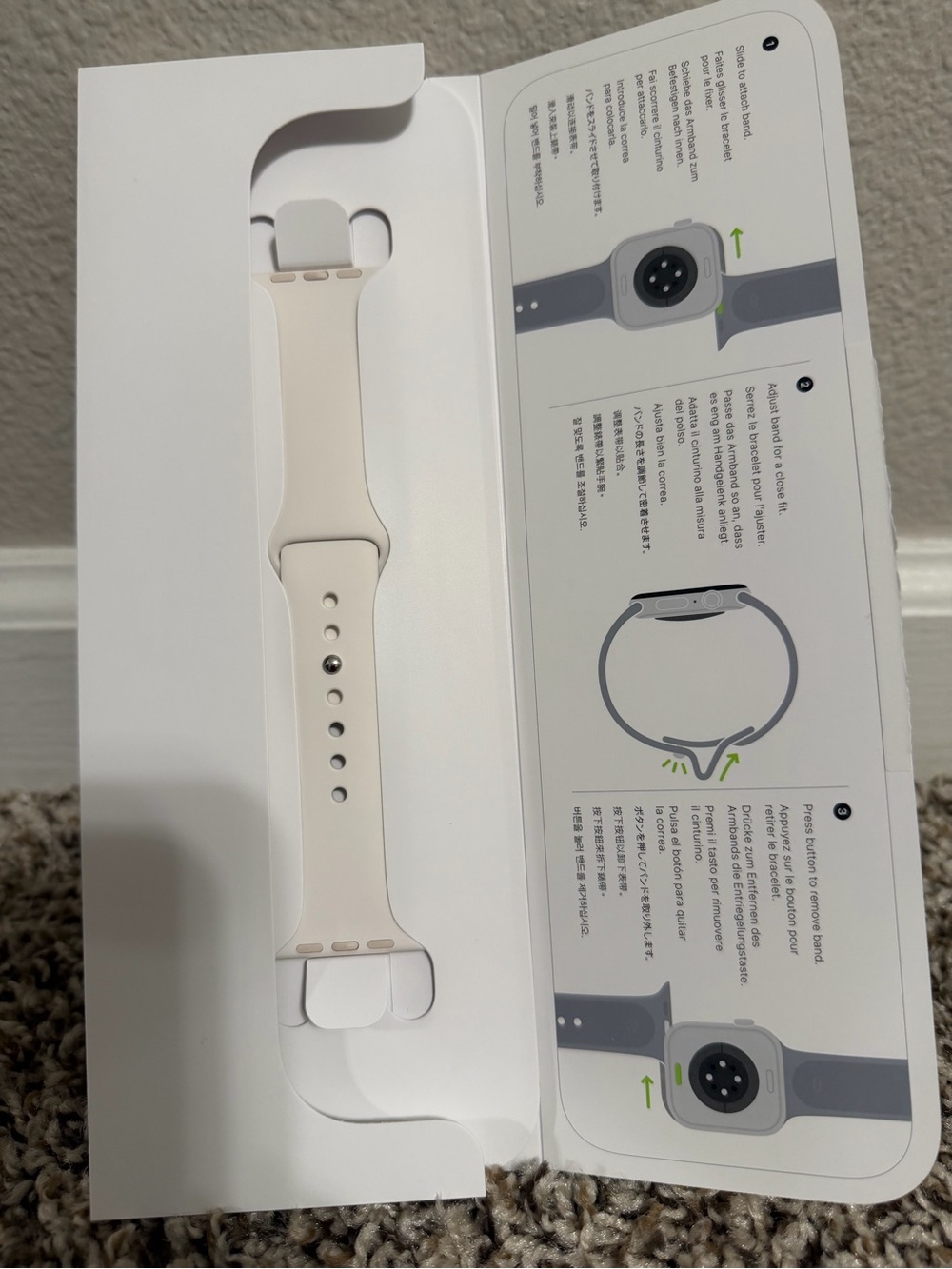 Used Apple Watch SE with New Sport Band and New Charger - Picture 2 of 6